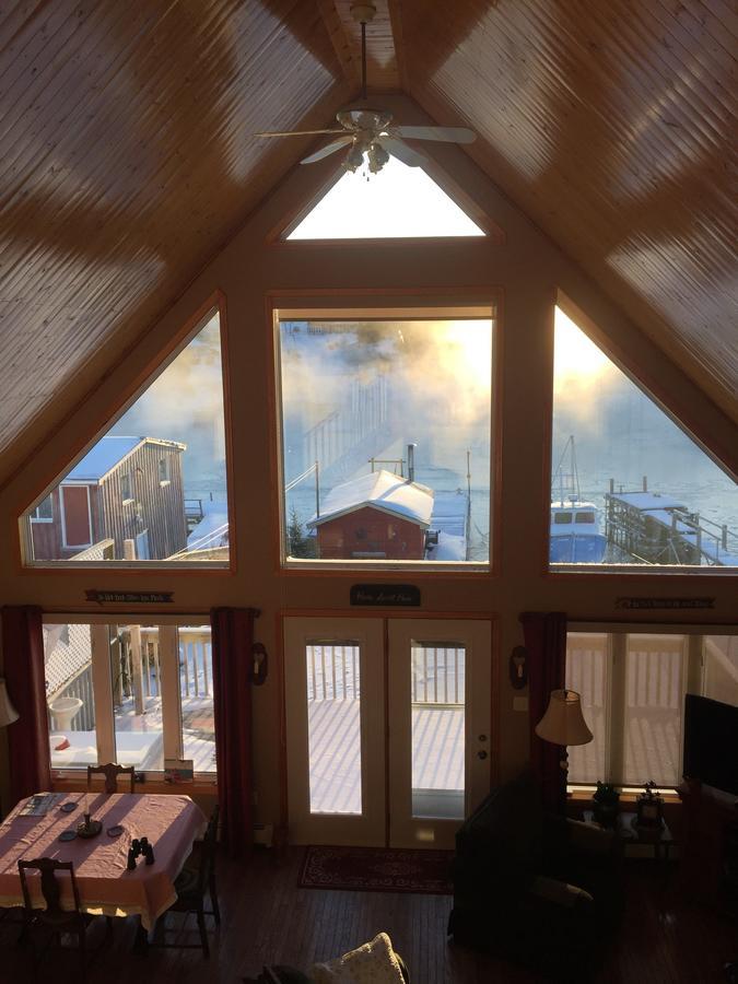 Sal'S Bed And Breakfast By The Sea Herring Cove エクステリア 写真